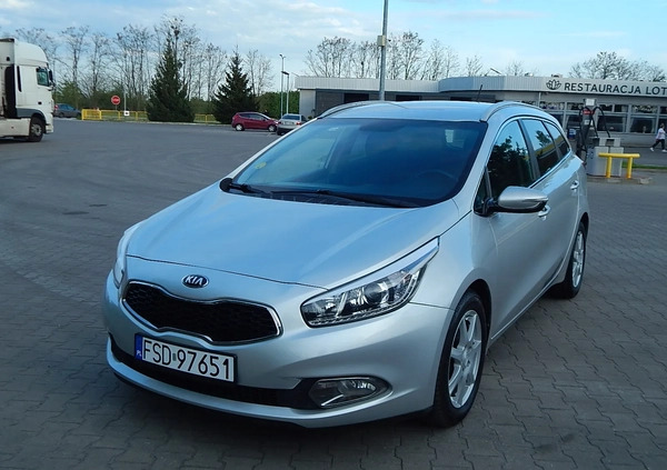 Kia Ceed cena 27000 przebieg: 191816, rok produkcji 2012 z Drezdenko małe 781